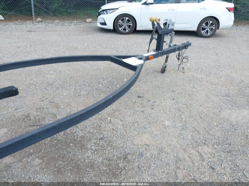 2019 White river marine group Boat VIN 7J517GH17KB001565 IAAI salvage auction — REAR END, Salvage (Pennsylvania), sold $25 on 2026-07-10 (photo 8)