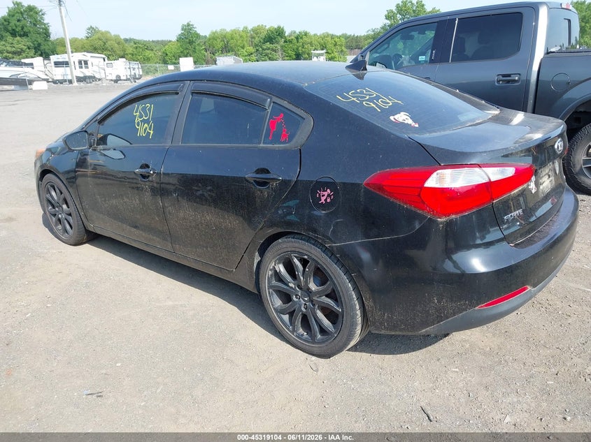 2016 Kia Forte VIN KNAFK4A68G5616361 IAAI salvage auction — NORMAL WEAR, Clear (Virginia), sold $575 on 2026-07-14 (photo 3)