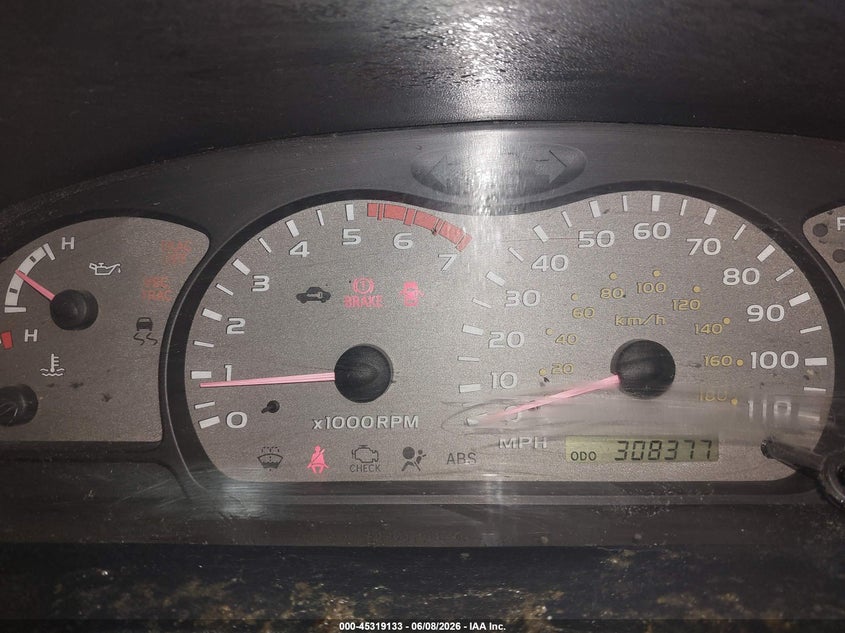 2001 Toyota Sequoia VIN 5TDZT34A81S055569 IAAI salvage auction — RIGHT FRONT, Salvage (North Carolina), sold $650 on 2026-07-09 (photo 7)