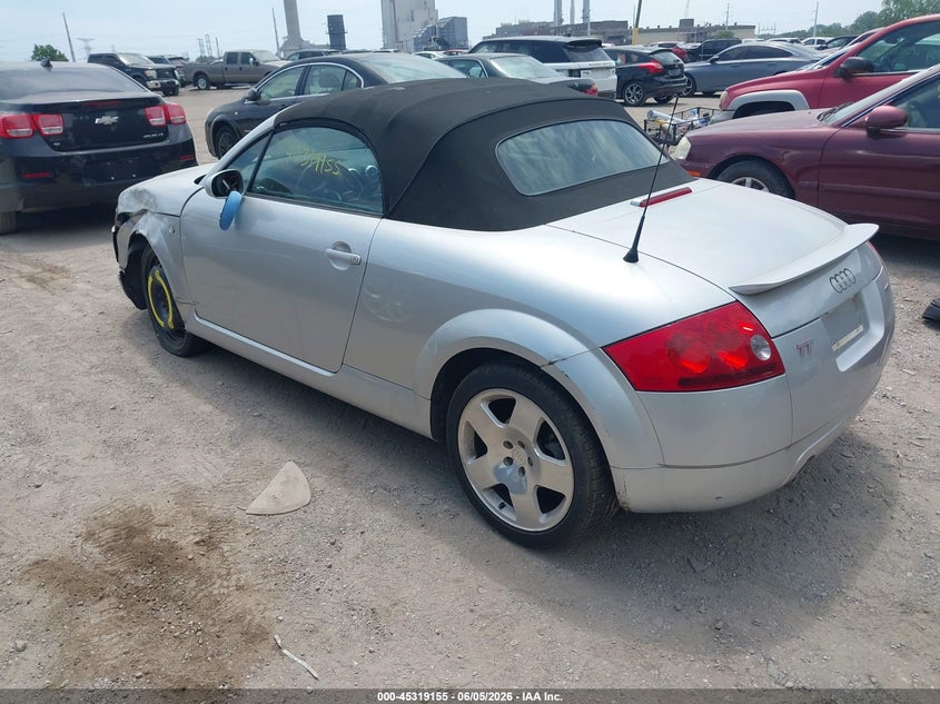 2001 Audi Tt VIN TRUUT28NX11012355 IAAI salvage auction — NORMAL WEAR, Clear (Indiana), sold $400 on 2026-07-15 (photo 3)