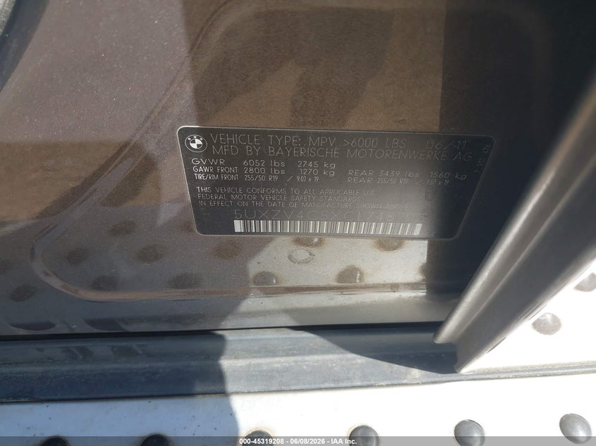 2012 BMW X5 VIN 5UXZV4C5XCL748702 IAAI salvage auction — LEFT SIDE, Salvage Title, sold $725 on 2026-07-10 (photo 9)
