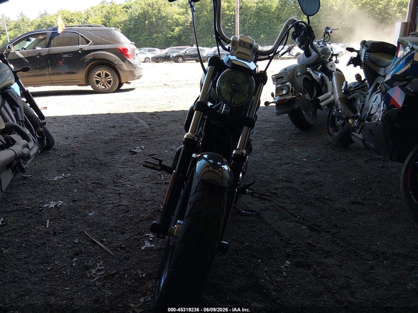 2018 Harley-davidson Nightster VIN 1HD1CT319JC418394 IAAI salvage auction — LEFT SIDE, Salvage (Massachusetts), sold $1,650 on 2026-07-28 (photo 5)