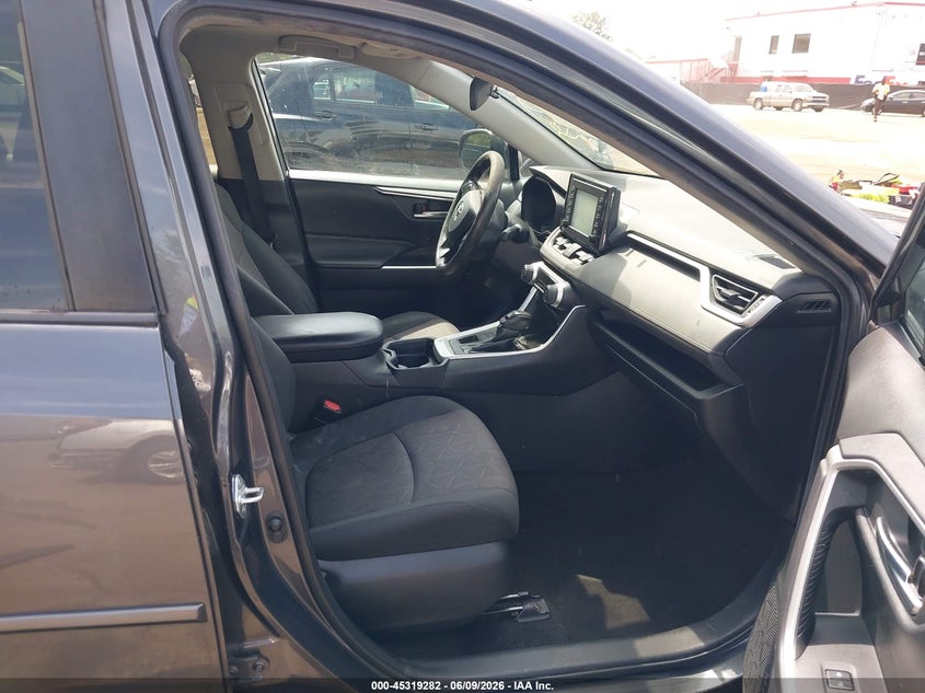 2019 Toyota Rav 4 VIN 2T3P1RFV8KW081587 IAAI salvage auction — LEFT FRONT, Salvage Title, sold $10,000 on 2026-09-09 (photo 5)