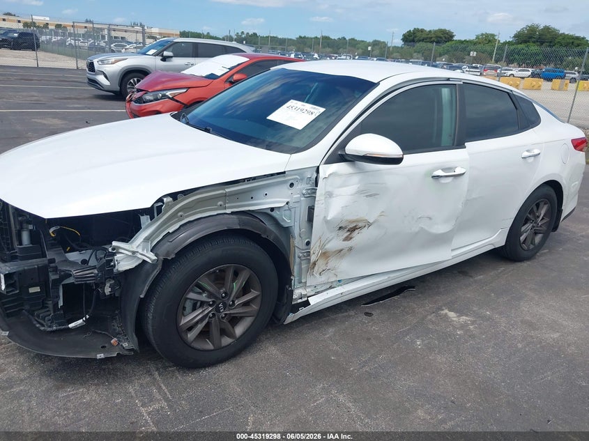 2020 Kia Optima VIN 5XXGT4L33LG420728 IAAI salvage auction — LEFT SIDE, Salvage Title, sold $3,300 on 2026-07-09 (photo 6)