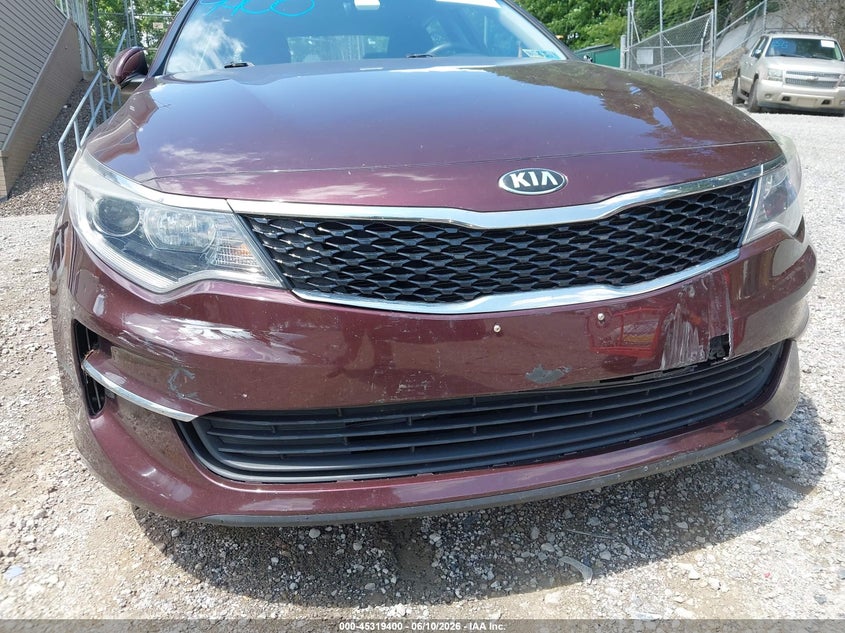 2017 Kia Optima VIN 5XXGT4L31HG166556 IAAI salvage auction — FRONT END, Salvage (Pennsylvania), sold $1,225 on 2026-07-07 (photo 6)