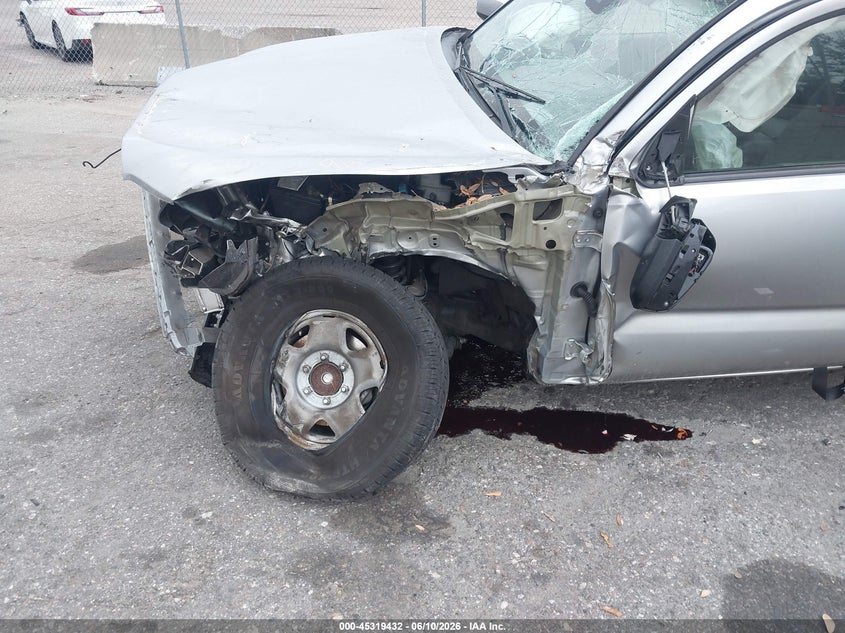 2018 Toyota Tacoma VIN 5TFAX5GN2JX115383 IAAI salvage auction — FRONT END, Salvage Title, sold $3,050 on 2026-07-21 (photo 6)