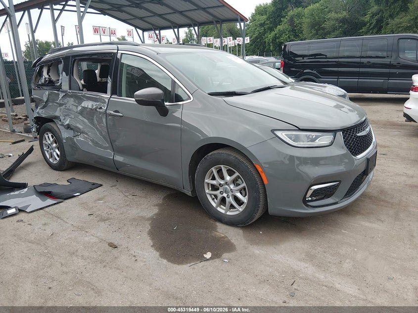 2023 Chrysler Pacifica VIN 2C4RC1BG6PR502333 IAAI salvage auction — SIDE, Salvage (West Virginia), sold $5,200 on 2026-07-22 (photo 1)