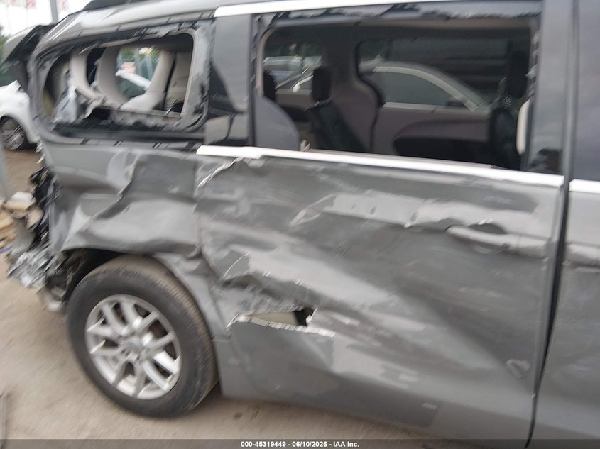 2023 Chrysler Pacifica VIN 2C4RC1BG6PR502333 IAAI salvage auction — SIDE, Salvage (West Virginia), sold $5,200 on 2026-07-22 (photo 6)