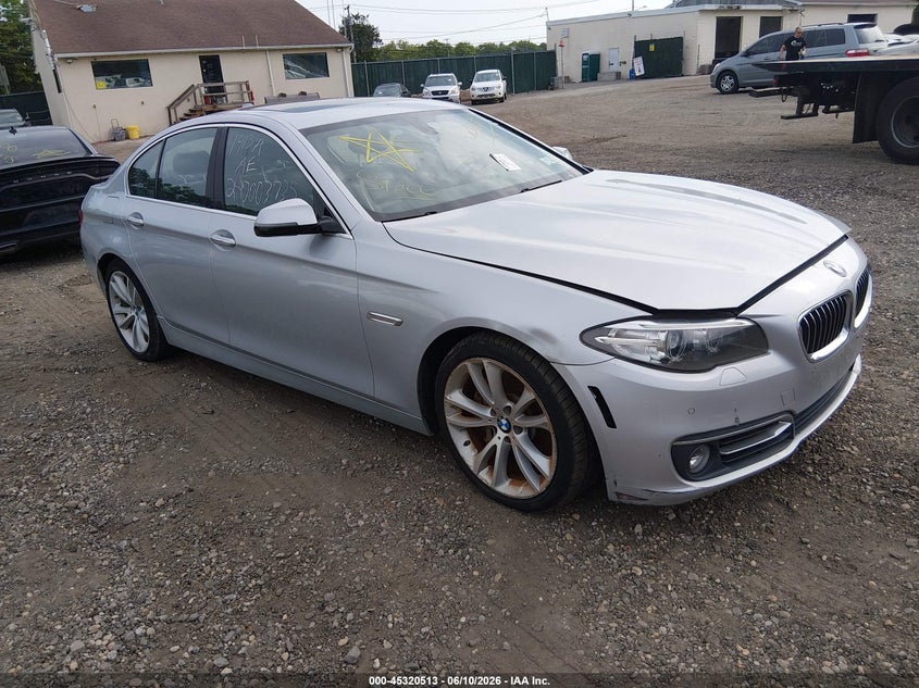 2016 BMW 5er VIN WBA5B3C51GG252590 IAAI salvage auction — RIGHT SIDE, Bill Of Sale (New York), sold $275 on 2026-07-21 (photo 1)