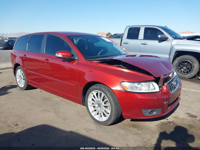 2011 Volvo V50 VIN YV1672MW1B2606067 IAAI salvage auction — FRONT END, Salvage (Arizona), sold $700 on 2026-07-14 (photo 1)