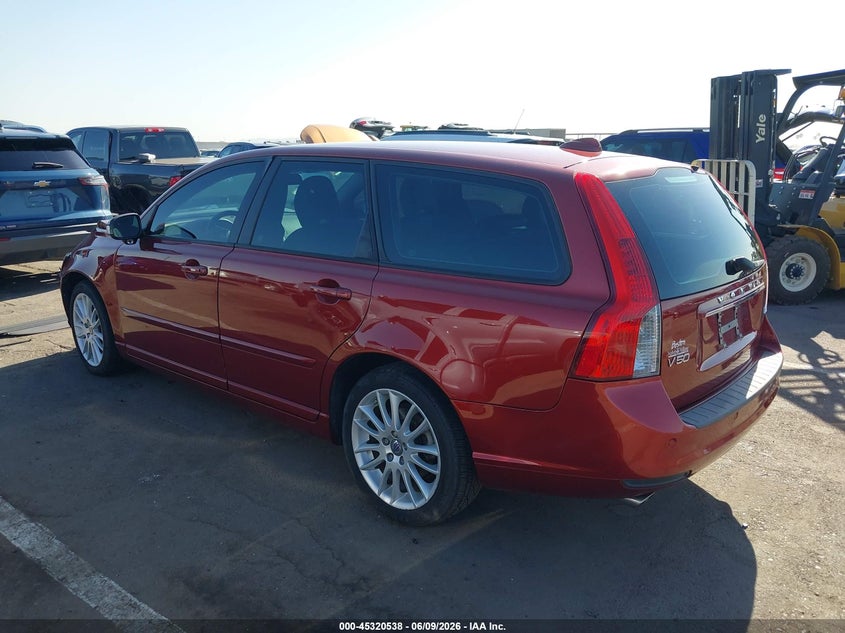 2011 Volvo V50 VIN YV1672MW1B2606067 IAAI salvage auction — FRONT END, Salvage (Arizona), sold $700 on 2026-07-14 (photo 3)