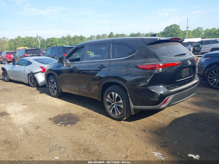 2023 Toyota Highlander VIN 5TDKDRBH5PS526345 IAAI salvage auction — UNKNOWN, Mv-907A (New York), sold $14,825 on 2026-07-28 (photo 3)