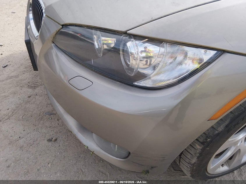 2007 BMW 3er VIN WBAWL73547PX50226 IAAI salvage auction — NORMAL WEAR, Original (New Hampshire), sold $575 on 2026-07-22 (photo 6)