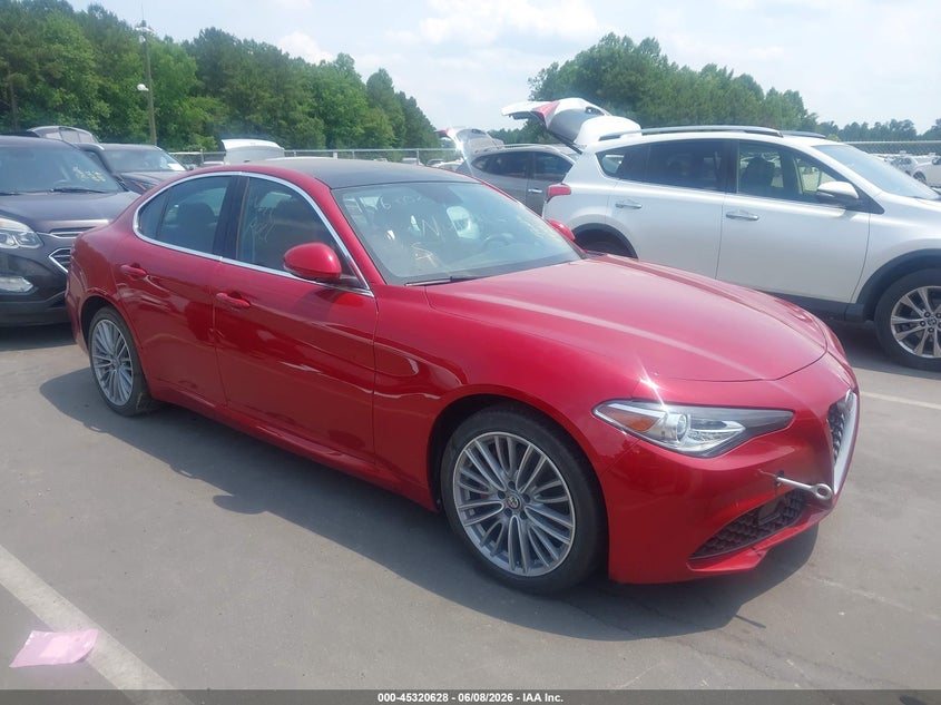 2017 Alfa romeo Giulia VIN ZARFAEENXH7561243 IAAI salvage auction — NORMAL WEAR, Salvage Title, sold $2,500 on 2026-07-22 (photo 1)