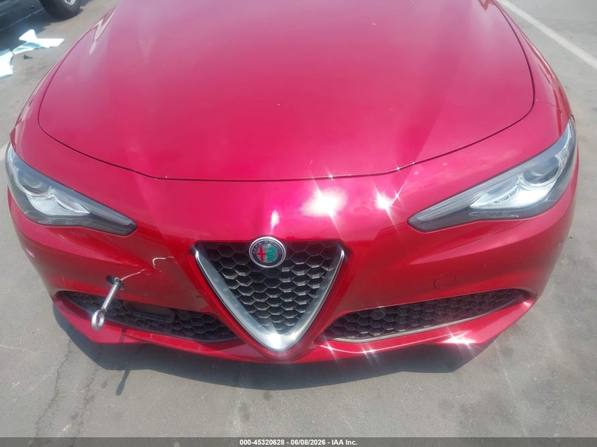 2017 Alfa romeo Giulia VIN ZARFAEENXH7561243 IAAI salvage auction — NORMAL WEAR, Salvage Title, sold $2,500 on 2026-07-22 (photo 6)