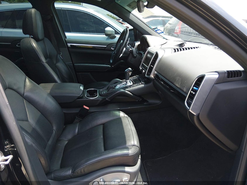 2016 Porsche Cayenne VIN WP1AA2A22GLA05043 IAAI salvage auction — NORMAL WEAR, Original (Texas), sold $7,200 on 2026-07-13 (photo 5)