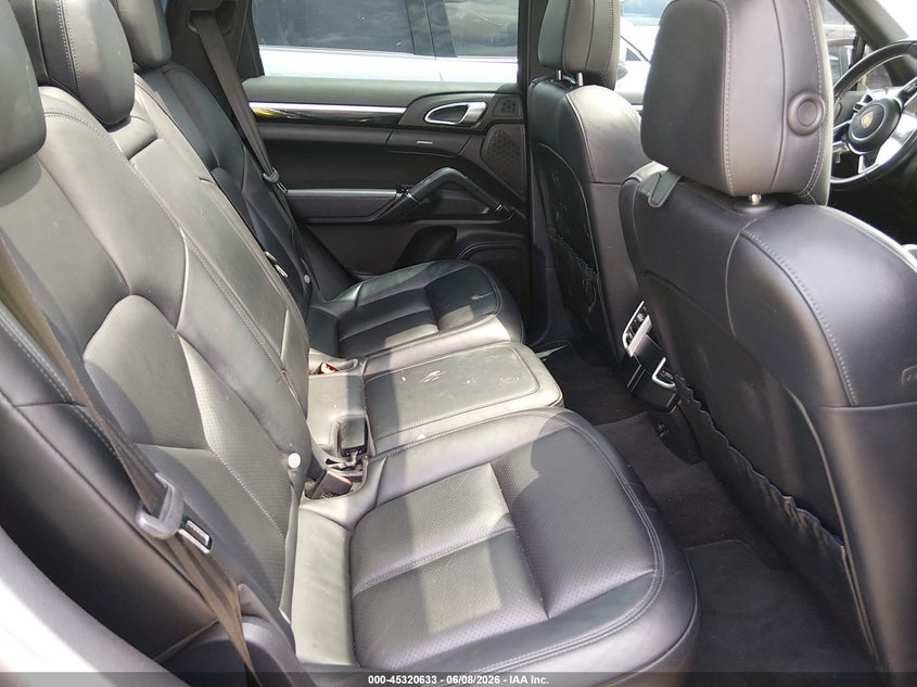 2016 Porsche Cayenne VIN WP1AA2A22GLA05043 IAAI salvage auction — NORMAL WEAR, Original (Texas), sold $7,200 on 2026-07-13 (photo 8)