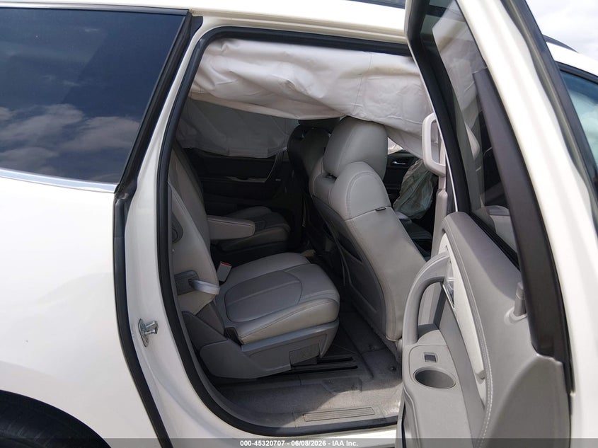 2015 Chevrolet Traverse VIN 1GNKRHKD5FJ331356 IAAI salvage auction — FRONT END, Salvage Title, sold $225 on 2026-07-09 (photo 8)