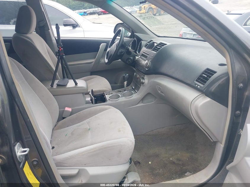 2008 Toyota Highlander VIN JTEDS41A782028884 IAAI salvage auction — LEFT SIDE, Salvage (Georgia), sold $300 on 2026-07-28 (photo 5)