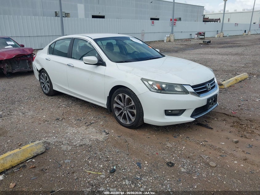 2015 Honda Accord VIN 1HGCR2F57FA104295 IAAI salvage auction — RIGHT REAR, Salvage Title, sold $5,250 on 2026-07-30 (photo 1)