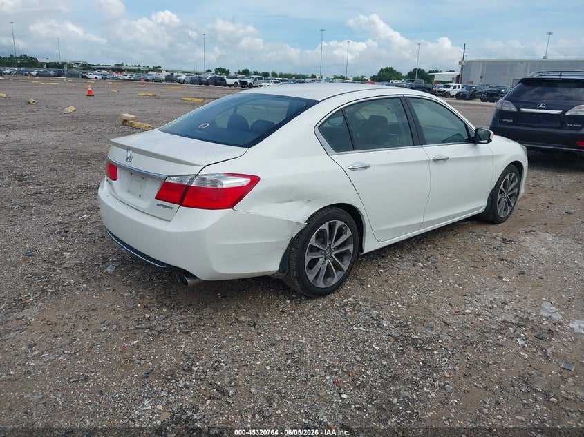 2015 Honda Accord VIN 1HGCR2F57FA104295 IAAI salvage auction — RIGHT REAR, Salvage Title, sold $5,250 on 2026-07-30 (photo 4)