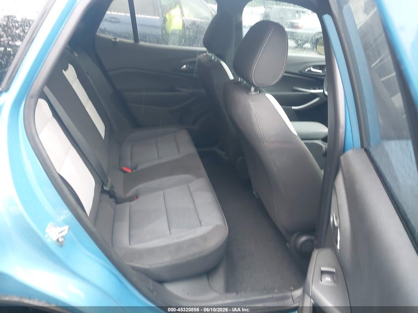 2025 Chevrolet Trax VIN KL77LGEP1SC066477 IAAI salvage auction — RIGHT SIDE, Salvage Title, sold $9,950 on 2026-08-26 (photo 8)