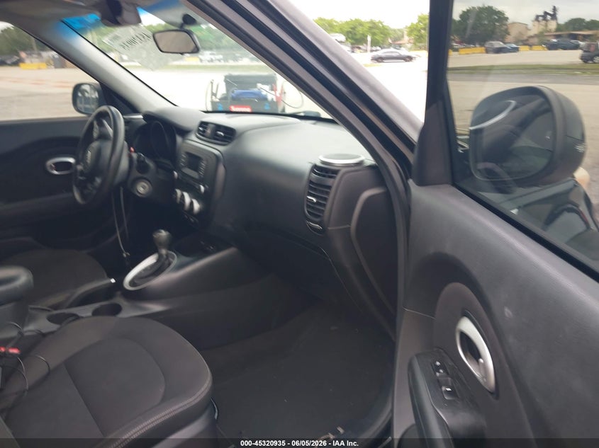 2015 Kia Soul VIN KNDJN2A27F7167246 IAAI salvage auction — NORMAL WEAR, Salvage (Florida), sold $475 on 2026-07-16 (photo 5)