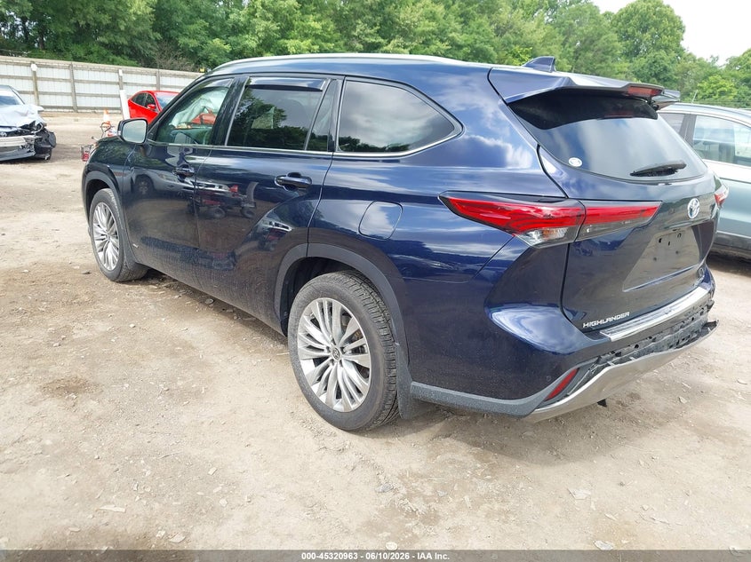 2022 Toyota Highlander VIN 5TDEBRCH7NS088099 IAAI salvage auction — FRONT END, Salvage Title, sold $14,300 on 2026-07-22 (photo 3)