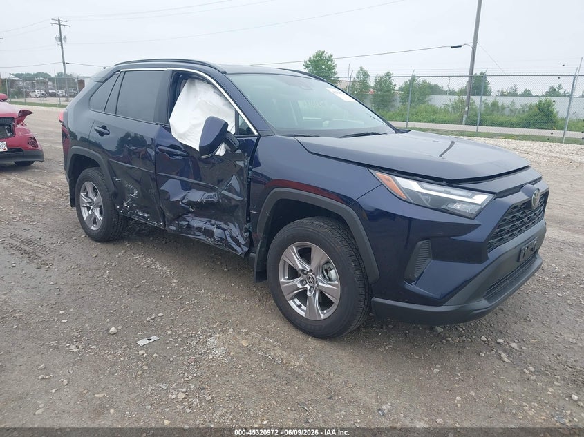 2025 Toyota Rav 4 VIN 2T3P1RFVXSW563350 IAAI salvage auction — RIGHT SIDE, Salvage Title, sold $12,600 on 2026-07-09 (photo 1)