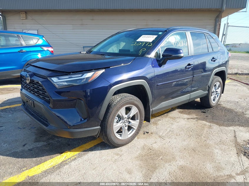 2025 Toyota Rav 4 VIN 2T3P1RFVXSW563350 IAAI salvage auction — RIGHT SIDE, Salvage Title, sold $12,600 on 2026-07-09 (photo 2)