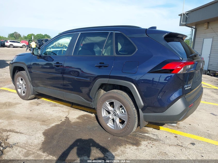 2025 Toyota Rav 4 VIN 2T3P1RFVXSW563350 IAAI salvage auction — RIGHT SIDE, Salvage Title, sold $12,600 on 2026-07-09 (photo 3)