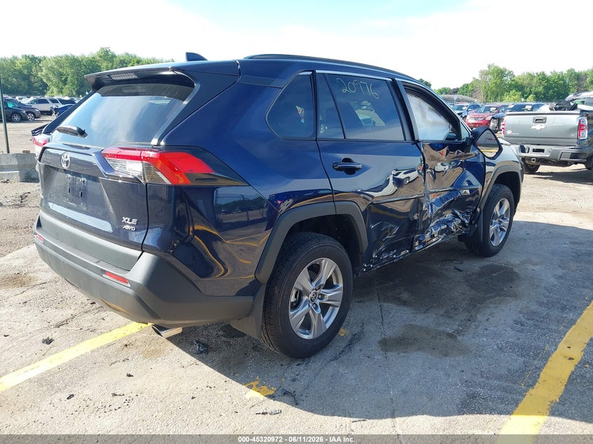 2025 Toyota Rav 4 VIN 2T3P1RFVXSW563350 IAAI salvage auction — RIGHT SIDE, Salvage Title, sold $12,600 on 2026-07-09 (photo 4)