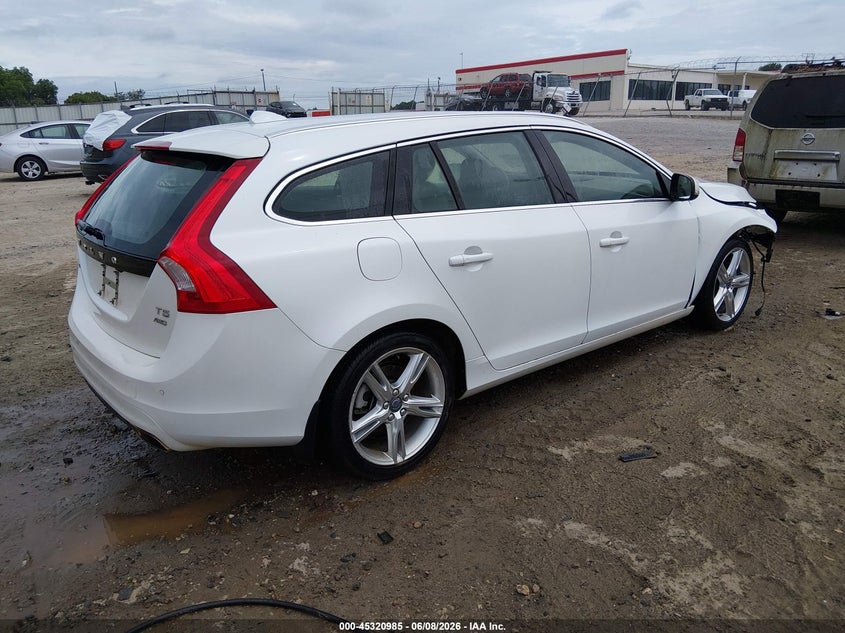 2016 Volvo V60 VIN YV1612SM9G1311847 IAAI salvage auction — FRONT END, Salvage (Idaho), sold $1,375 on 2026-08-06 (photo 4)
