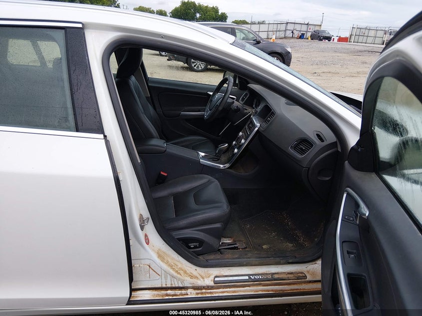 2016 Volvo V60 VIN YV1612SM9G1311847 IAAI salvage auction — FRONT END, Salvage (Idaho), sold $1,375 on 2026-08-06 (photo 5)