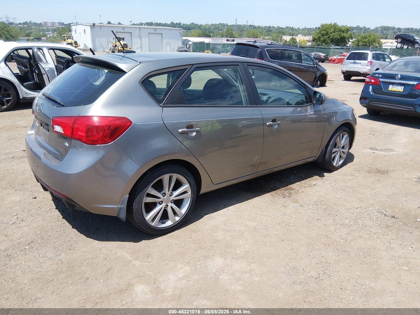 2011 Kia Forte VIN KNAFW5A30B5387814 IAAI salvage auction — NORMAL WEAR, Clear (Pennsylvania), sold $650 on 2026-07-10 (photo 4)