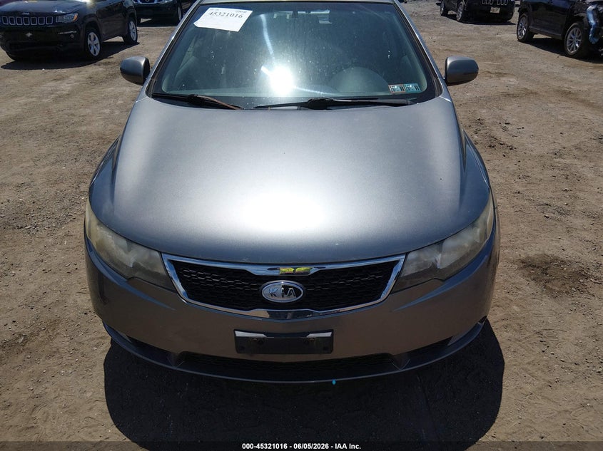 2011 Kia Forte VIN KNAFW5A30B5387814 IAAI salvage auction — NORMAL WEAR, Clear (Pennsylvania), sold $650 on 2026-07-10 (photo 6)