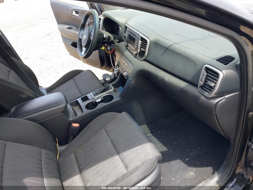 2017 Kia Sportage VIN KNDPMCAC5H7163890 IAAI salvage auction — FRONT & REAR, Salvage (Connecticut), sold $2,050 on 2026-07-28 (photo 5)