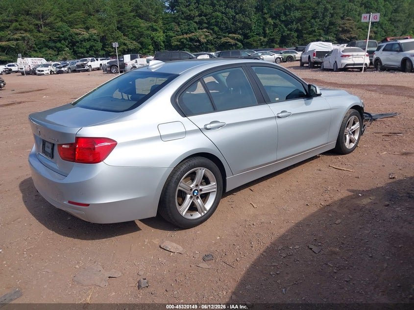2015 BMW 3er VIN WBA3A5G51FNS84658 IAAI salvage auction — FRONT END, Salvage (Alabama), sold $1,150 on 2026-07-15 (photo 4)