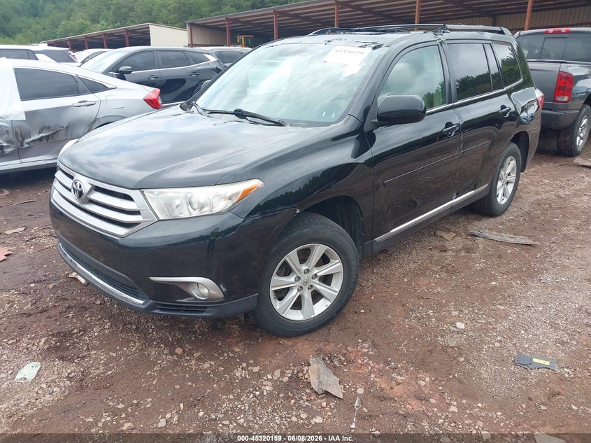 2013 Toyota Highlander VIN 5TDBK3EH1DS263555 IAAI salvage auction — ROOF, Salvage (Alabama), sold $2,200 on 2026-07-29 (photo 2)