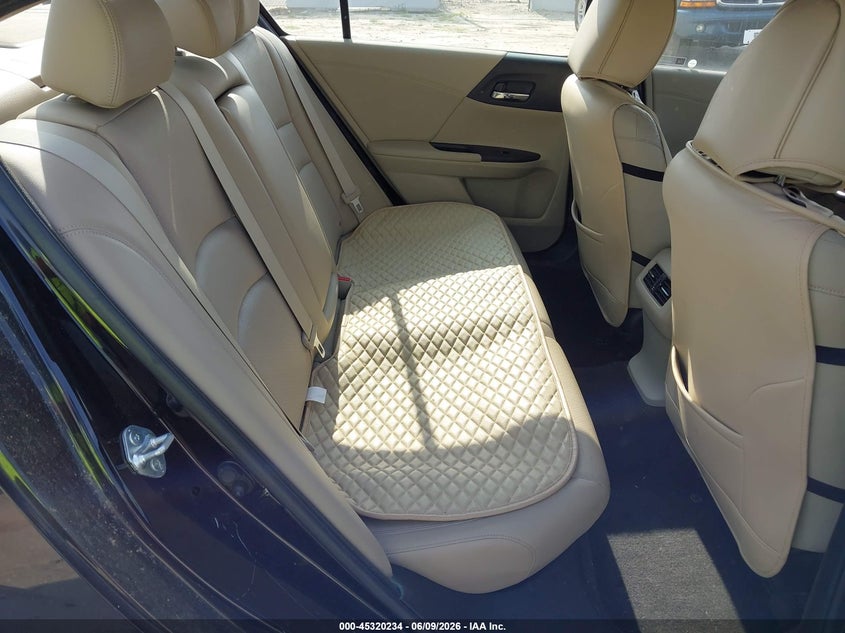2017 Honda Accord VIN JHMCR6F54HC009978 IAAI salvage auction — NORMAL WEAR, Salvage Title, sold $1,850 on 2026-07-07 (photo 8)