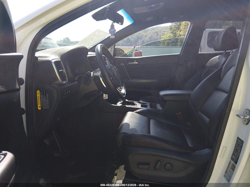 2022 Kia Sportage VIN KNDP6CAC0N7960716 IAAI salvage auction — SIDE, Salvage (Tennessee), sold $5,200 on 2026-07-09 (photo 5)