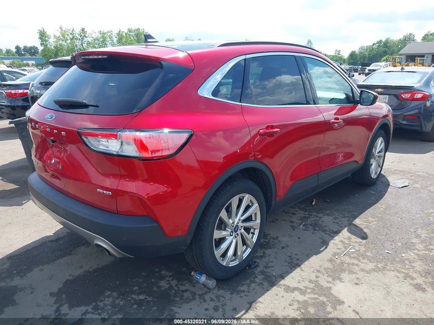 2022 Ford Escape VIN 1FMCU9J94NUB67329 IAAI salvage auction — HAIL, Salvage Title, sold $8,200 on 2026-07-28 (photo 4)
