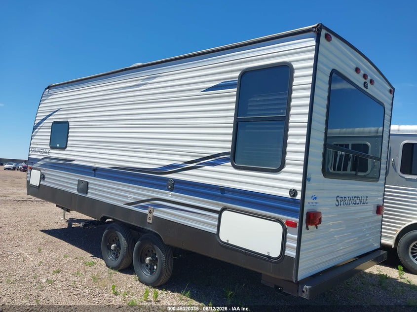2021 Keystone Springdale VIN 4YDT20223M3108734 IAAI salvage auction — STORM DAMAGE, Regular Certificate (Iowa), sold $8,150 on 2026-08-11 (photo 3)