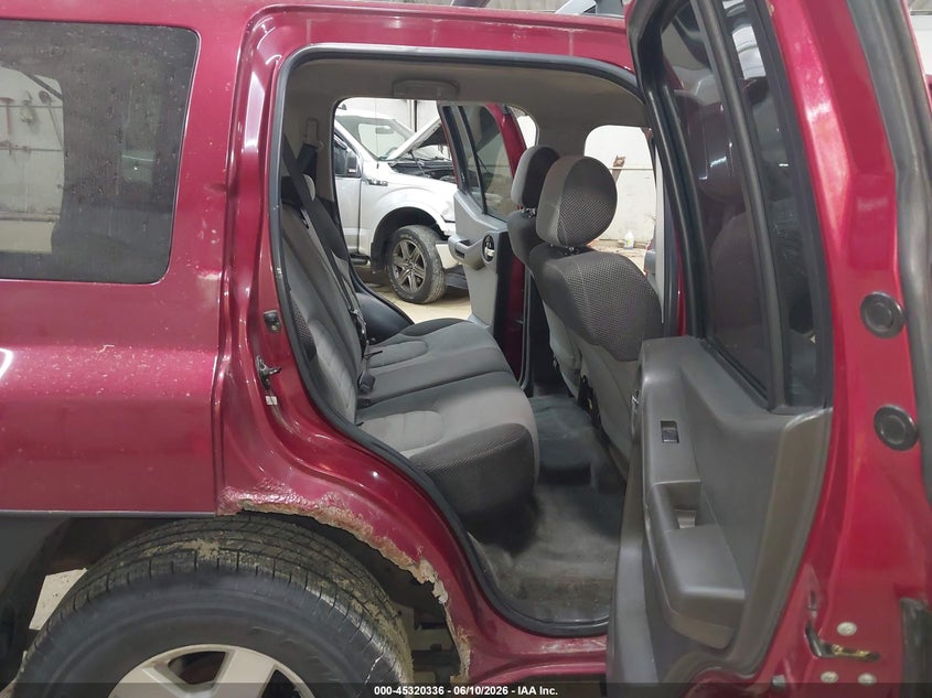 2005 Nissan Xterra VIN 5N1AN08W85C611362 IAAI salvage auction — REAR END, Salvage (Pennsylvania), sold $400 on 2026-07-09 (photo 8)