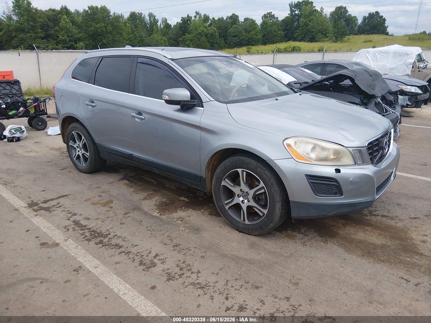 2011 Volvo Xc60 VIN YV4902DZ7B2150073 IAAI salvage auction — RIGHT FRONT, Salvage (Mississippi), sold $550 on 2026-08-13 (photo 1)