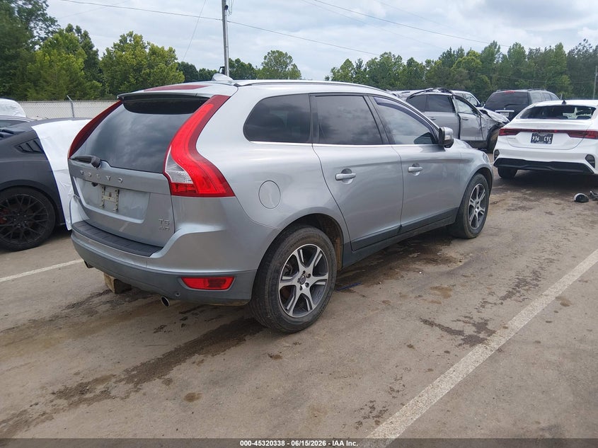 2011 Volvo Xc60 VIN YV4902DZ7B2150073 IAAI salvage auction — RIGHT FRONT, Salvage (Mississippi), sold $550 on 2026-08-13 (photo 4)
