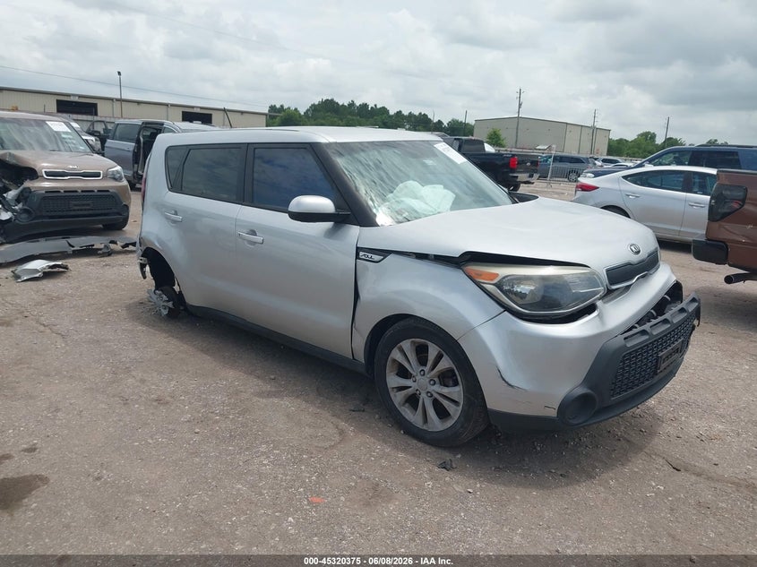 2015 Kia Soul VIN KNDJN2A27F7807312 IAAI salvage auction — FRONT & REAR, Salvage Title, sold $550 on 2026-07-18 (photo 1)