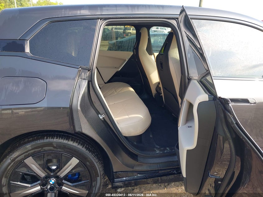 2025 BMW Ix VIN WB523CF04SCS15712 IAAI salvage auction — REAR END, Salvage Title, sold $32,700 on 2026-08-24 (photo 8)