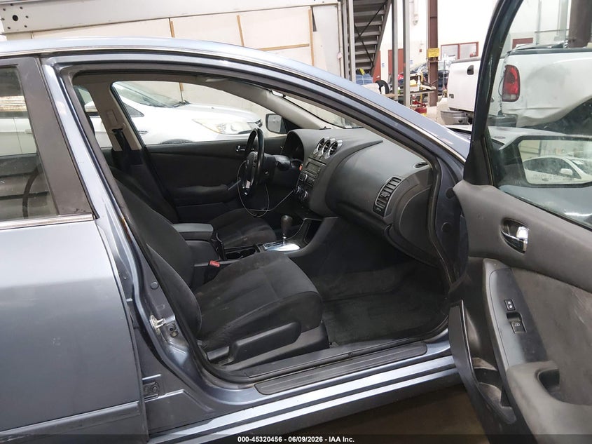 2012 Nissan Altima VIN 1N4AL2AP5CN486384 IAAI salvage auction — REAR END, Salvage (Idaho), sold $250 on 2026-07-31 (photo 5)