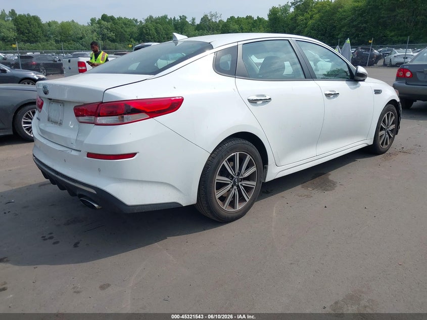 2019 Kia Optima VIN 5XXGT4L36KG361589 IAAI salvage auction — THEFT, Salvage (Connecticut), sold $525 on 2026-07-30 (photo 4)